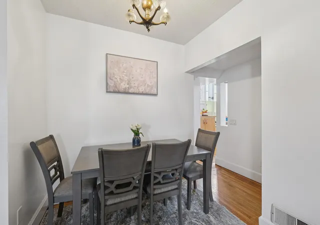 4th image of 2211 10Th Ave S, Minneapolis, MN 55404 | MLS# 7076407