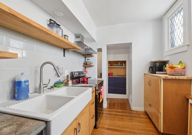5th image of 2211 10Th Ave S, Minneapolis, MN 55404 | MLS# 7076407