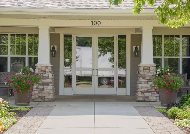 2nd image of 100 Clydesdale Trl #101, Hamel, MN 55340 | MLS# 7076478