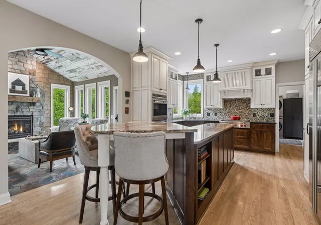 2nd image of 8445 Upland Ln N, Maple Grove, MN 55311 | MLS# 7076487
