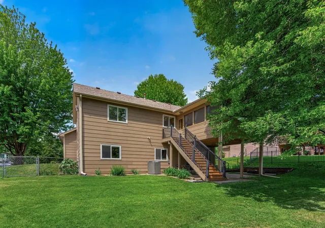 Homes for sale in Burnsville, MN | 13628 Bryant Pl S, Burnsville, MN 55337 | MLS# 7076582