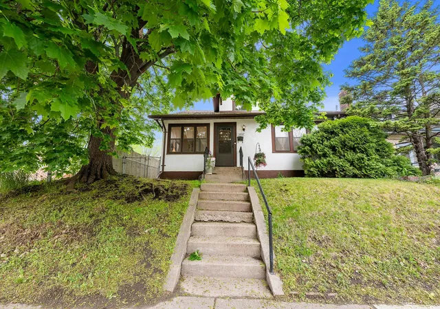 Photo 2 of Sale Pending at 3207 Oliver Ave N, Minneapolis, MN 55412 | MLS# 7076628 | Listing updated on 2026-09-05