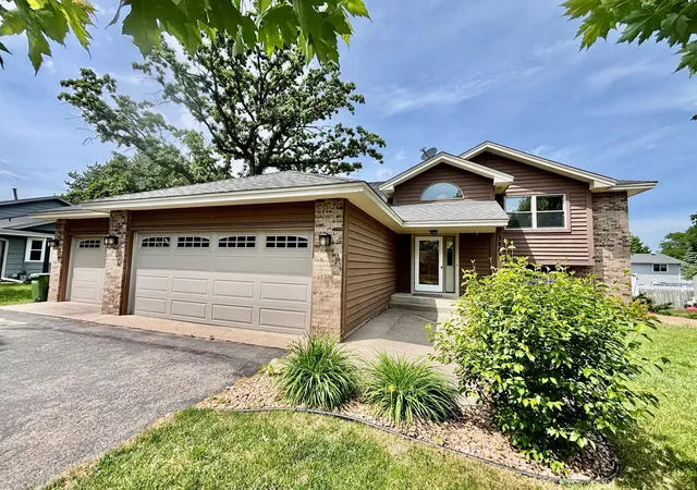 30th image of 3883 97th Ln Ne, Circle Pines, MN 55014 | MLS# 7076654