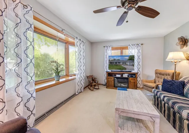 4th image of 1366 Lorrai Dr, Winona, MN 55987 | MLS# 7076689