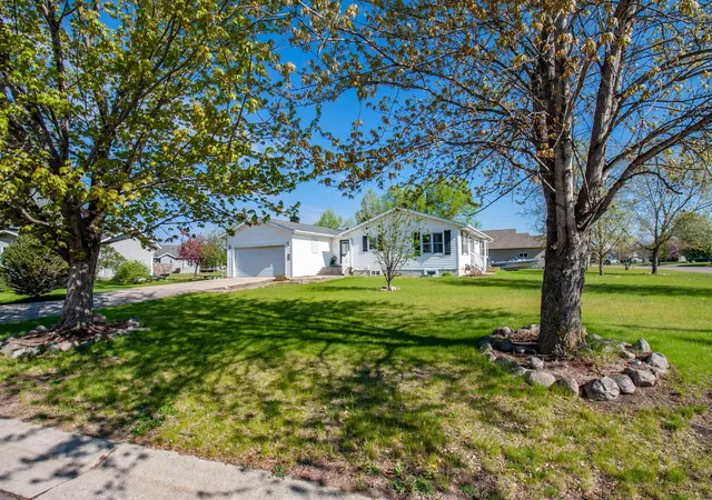 Homes for sale in Perham, MN | 720 6th Dr Nw, Perham, MN 56573 | MLS# 7076708