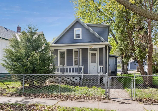 1st image of 894 Euclid St, Saint Paul, MN 55106 | MLS# 7076743