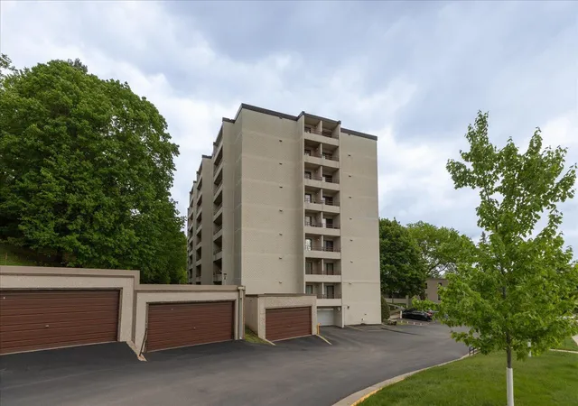 2nd image of 625 19Th St Nw #607, Rochester, MN 55901 | MLS# 7076756
