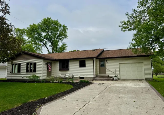 Homes for sale in Renville, MN | 508 Fremont Ave Nw, Renville, MN 56284 | MLS# 7076762