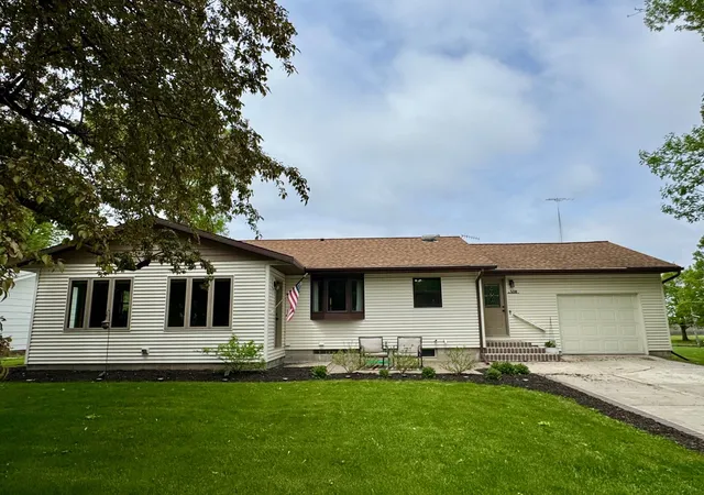 Homes for sale in Renville, MN | 508 Fremont Ave Nw, Renville, MN 56284 | MLS# 7076762
