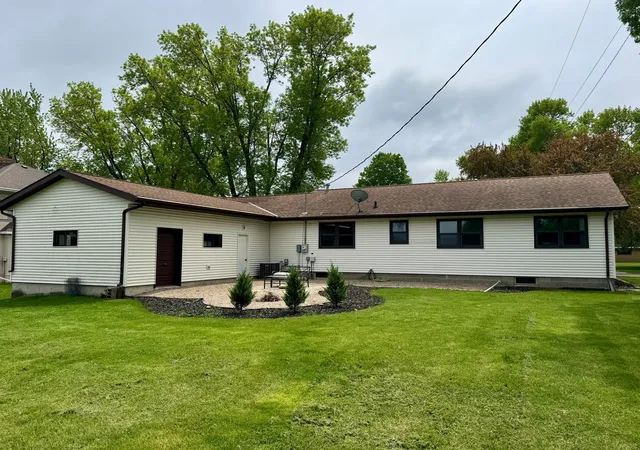 Homes for sale in Renville, MN | 508 Fremont Ave Nw, Renville, MN 56284 | MLS# 7076762