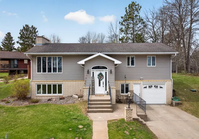 Photo 3 of Single family home for sale at 14156 Eagleridge Cir, Park Rapids, MN 56470 | MLS# 7076779 | Listing updated on 2026-08-31