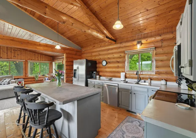 4th image of 1295 Evergreen Dr, River Falls, WI 54022 | MLS# 7076813