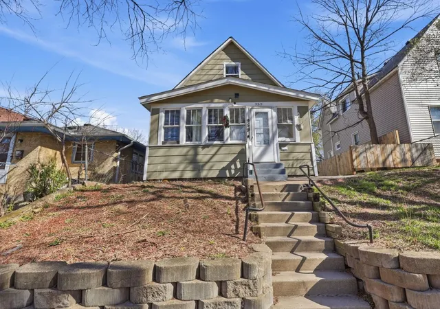 1st image of 959 Jenks Ave, Saint Paul, MN 55106 | MLS# 7076839