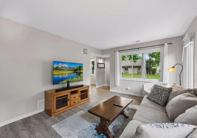 2nd image of 4681 Horten Pt, Eagan, MN 55122 | MLS# 7076842