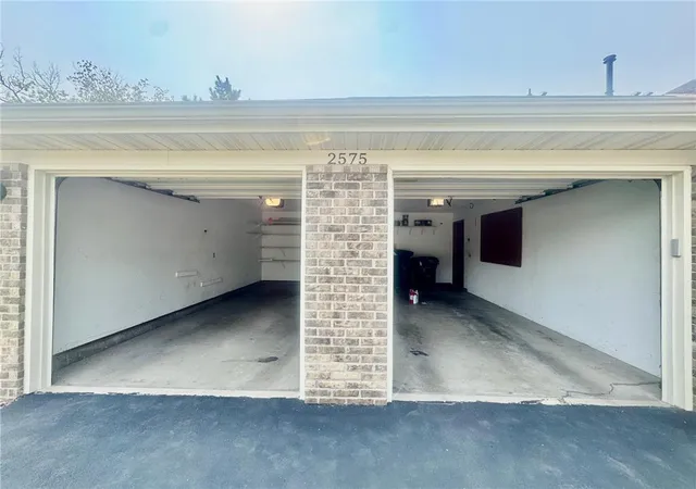 Homes for sale in Mendota Heights, MN | 2575 Heritage Dr #107, Mendota Heights, MN 55120 | MLS# 7076869