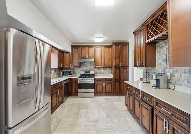 2nd image of 10501 Fillmore St Ne, Blaine, MN 55434 | MLS# 7077059