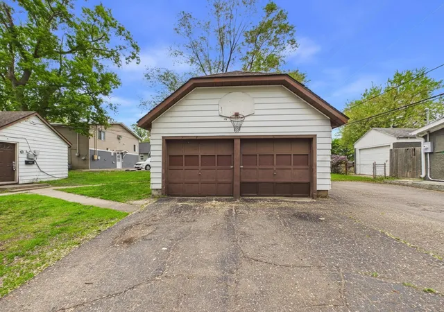 Photo 33 of Single family home for sale at 903 8th Avenue S, Saint Cloud, MN 56301 | MLS# 7077086 | Listing updated on 2026-09-14
