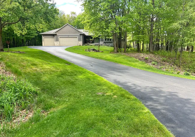 Homes for sale in Linwood Twp, MN | 23901 Nebula St Ne, Linwood Twp, MN 55079 | MLS# 7077116
