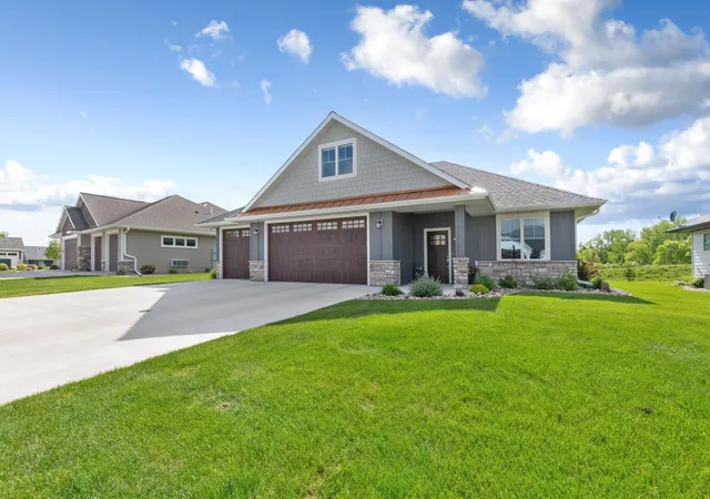 Homes for sale in Mankato, MN | 104 Dancing Waters Cir, Mankato, MN 56001 | MLS# 7077135