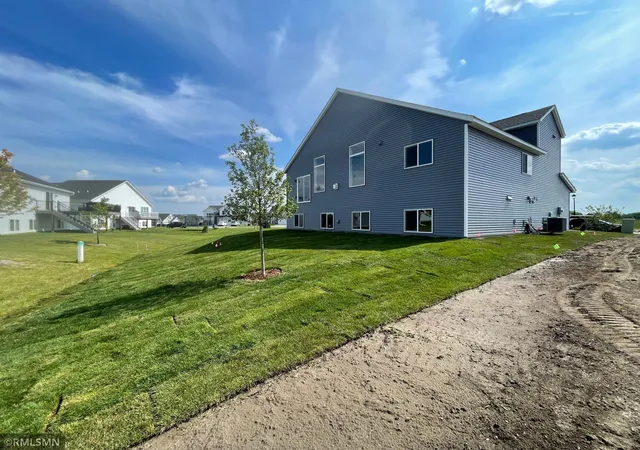 3rd image of 19847 Enfield Ave N, Forest Lake, MN 55025 | MLS# 7077142