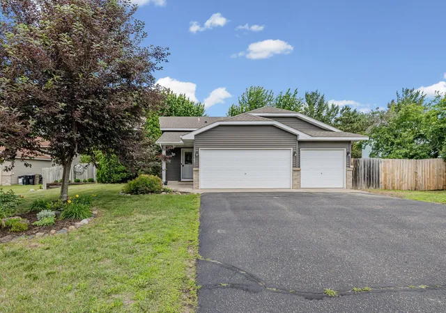 Homes for sale in Andover, MN | 1547 144Th Ave Nw, Andover, MN 55304 | MLS# 7077186