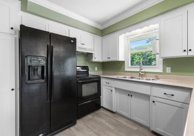 Photo 3 of Single family home for sale at 13000 James Ave S, Burnsville, MN 55337 | MLS# 7077187 | Listing updated on 2026-08-26