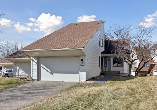 3rd image of 6520 Harbor Pl Ne, Prior Lake, MN 55372 | MLS# 7077240