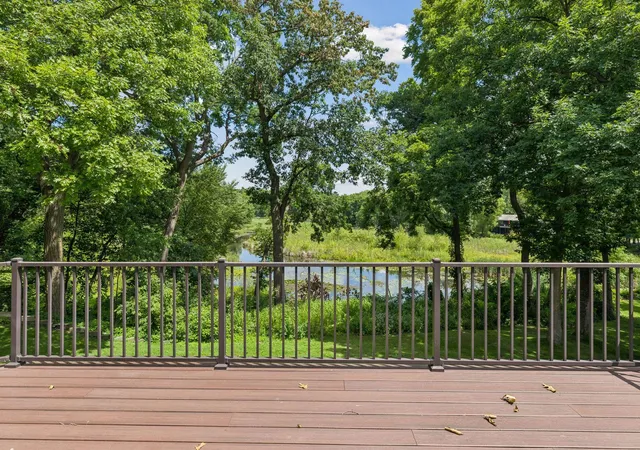 Photo 3 of Single family home for sale at 3931 Huntingdon Dr, Hopkins, MN 55305 | MLS# 7077294 | Listing updated on 2026-08-26
