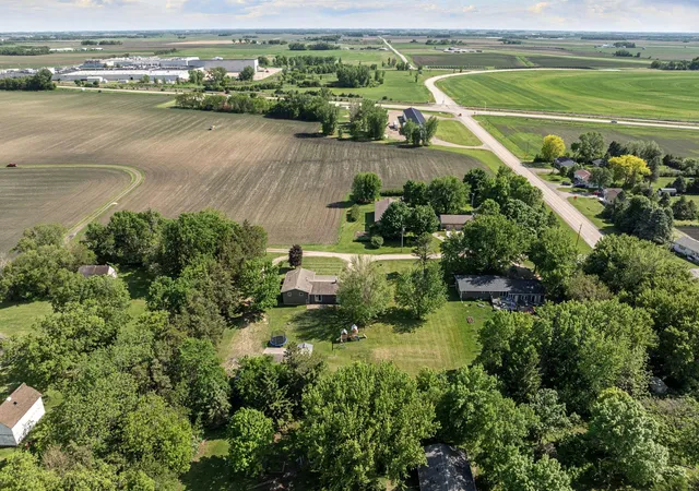 Homes for sale in Waseca, MN | 11057 366th Ave, Waseca, MN 56093 | MLS# 7077322
