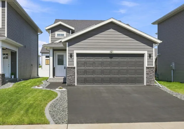 Photo 2 of Single family home for sale at 1571 67th Avenue S, Fargo, ND 58104 | MLS# 7077330 | Listing updated on 2026-08-31