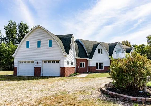 Homes for sale in Wyndmere, ND | 7770 Hwy 18, Wyndmere, ND 58081 | MLS# 7077338