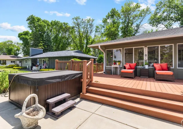 Photo 3 of Single family home for sale at 1904 16th Street Nw, Faribault, MN 55021 | MLS# 7077378 | Listing updated on 2026-10-07