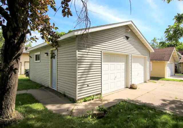 Homes for sale in Hutchinson, MN | 125 Adams St Se, Hutchinson, MN 55350 | MLS# 7077380