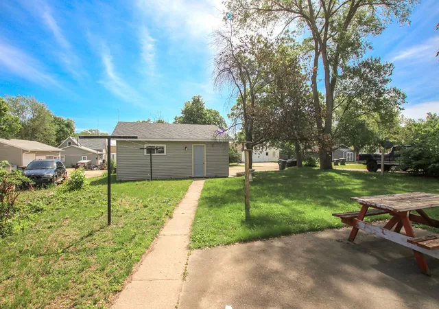 Homes for sale in Hutchinson, MN | 125 Adams St Se, Hutchinson, MN 55350 | MLS# 7077380