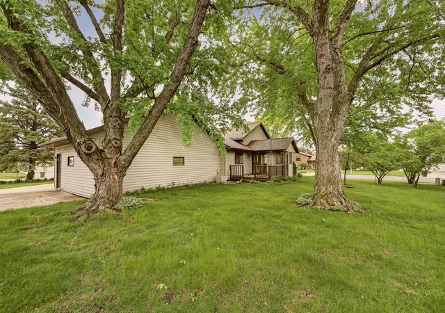 Homes for sale in Rochester, MN | 1814 Northern Heights Ln Ne, Rochester, MN 55906 | MLS# 7077440
