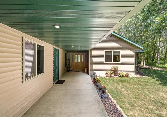 Photo 3 of Sale Pending at 9809 Ravenswood Rd, Brainerd, MN 56401 | MLS# 7077473 | Listing updated on 2026-08-20
