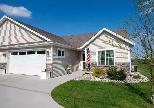 2nd image of 1827 S Cascade St, Fergus Falls, MN 56537 | MLS# 7077499