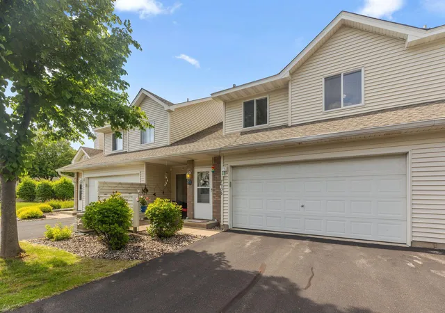 1st image of 7036 49th St N, Saint Paul, MN 55128 | MLS# 7077523