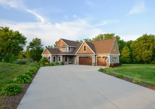 1st image of 10608 Grunwald Ave Nw, Maple Lake, MN 55358 | MLS# 7077534