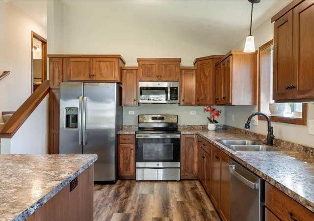 3rd image of 962 York Ct, Brainerd, MN 56401 | MLS# 7077566