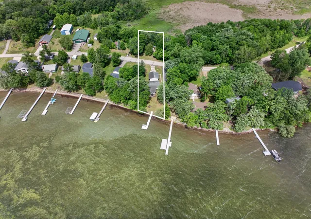 Photo 3 of Single family home for sale at 22465 Seifert Beach Rd, Pelican Rapids, MN 56572 | MLS# 7077568 | Listing updated on 2026-08-27