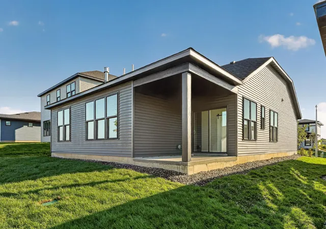 Photo 2 of Single family home for sale at 2614 Switchgrass Ct Nw, Rochester, MN 55901 | MLS# 7077591 | Listing updated on 2026-09-28