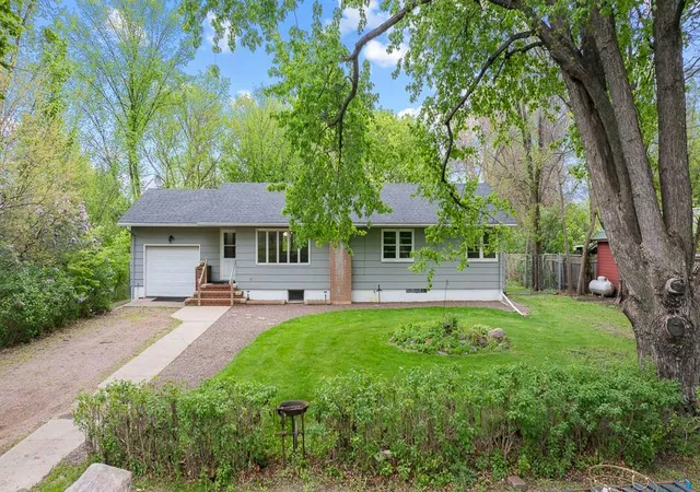 Photo 1 of Single family home for sale at 2110 Highway 75, Canby, MN 56220 | MLS# 7077616 | Listing updated on 2026-09-20