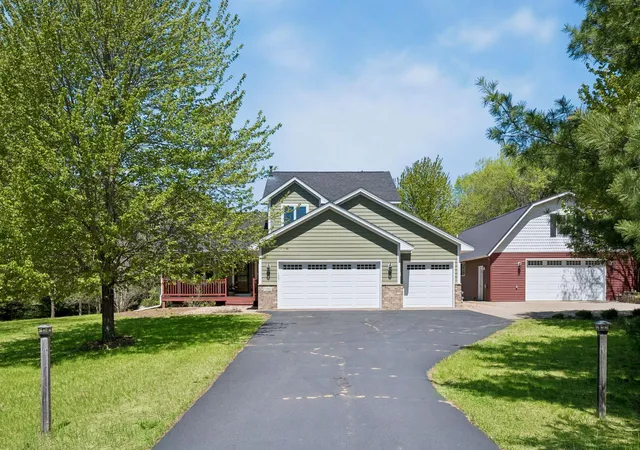 1st image of 13606 288th Ave, Zimmerman, MN 55398 | MLS# 7077685