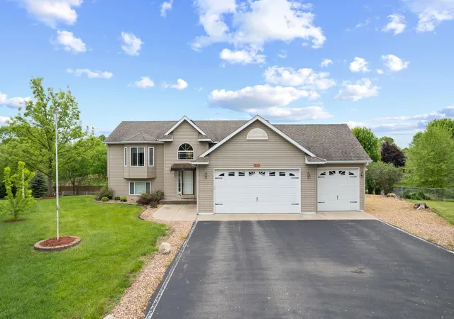 Homes for sale in Maple Lake, MN | 103 Cedar Ct, Maple Lake, MN 55358 | MLS# 7077731