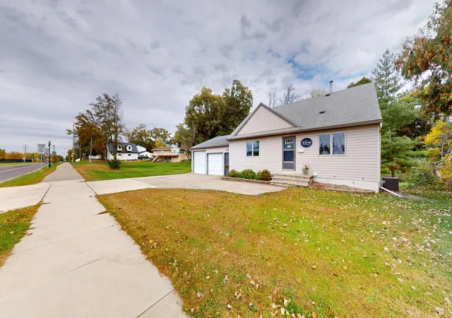 Photo 1 of Single family home for sale at 1112 Bridge Ave, Albert Lea, MN 56007 | MLS# 7077792 | Listing updated on 2026-10-09