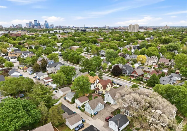 4th image of 3340 Bryant Ave S, Minneapolis, MN 55408 | MLS# 7077839