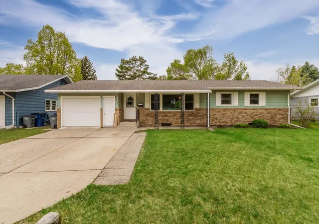 Photo 1 of Sale Pending at 533 Maple Ln, Moorhead, MN 56560 | MLS# 7077931 | Listing updated on 2026-08-21