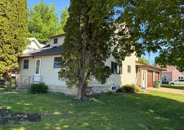 Homes for sale in Fulda, MN | 210 Front St E, Fulda, MN 56131 | MLS# 7078032