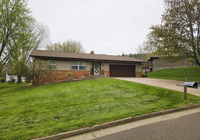 image of 910 Mission Dr, Rice Lake, WI 54868 | MLS# 7078037